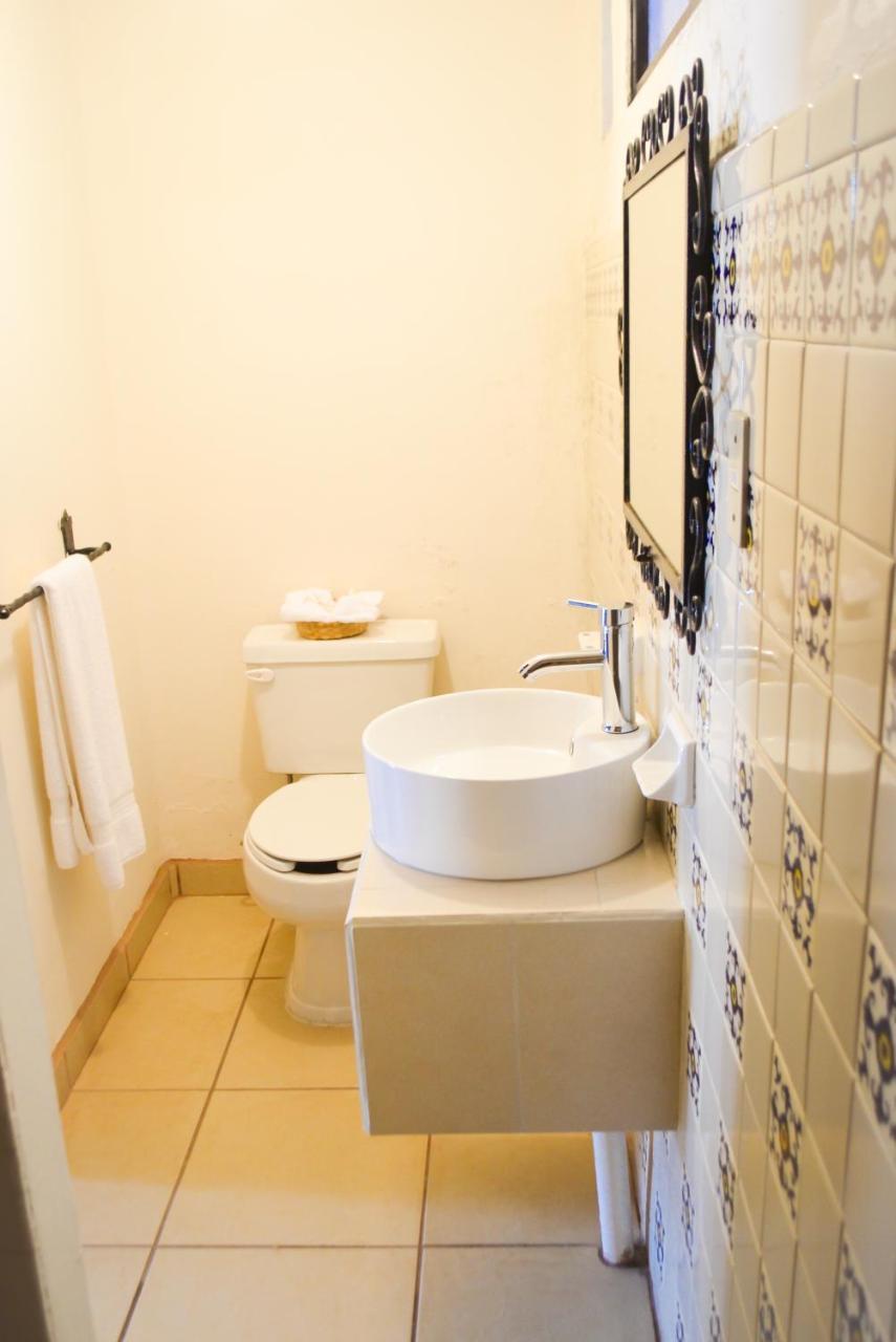 Hotel Villa De Flores Uruapan  エクステリア 写真