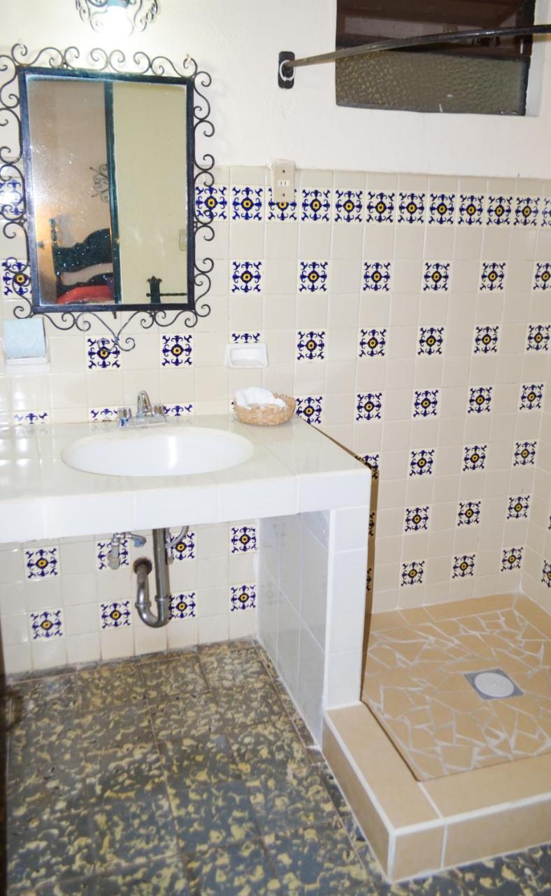 Hotel Villa De Flores Uruapan  エクステリア 写真