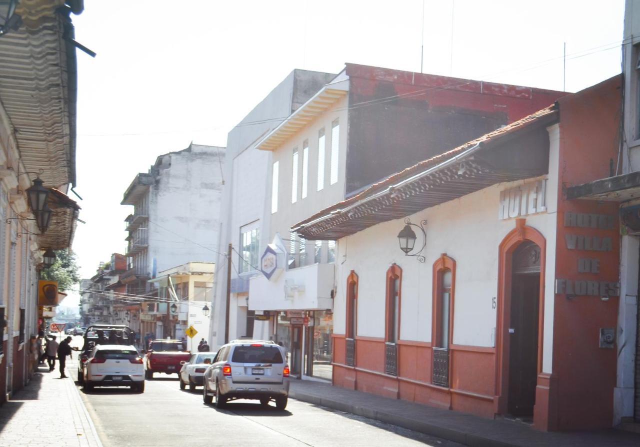 Hotel Villa De Flores Uruapan  エクステリア 写真