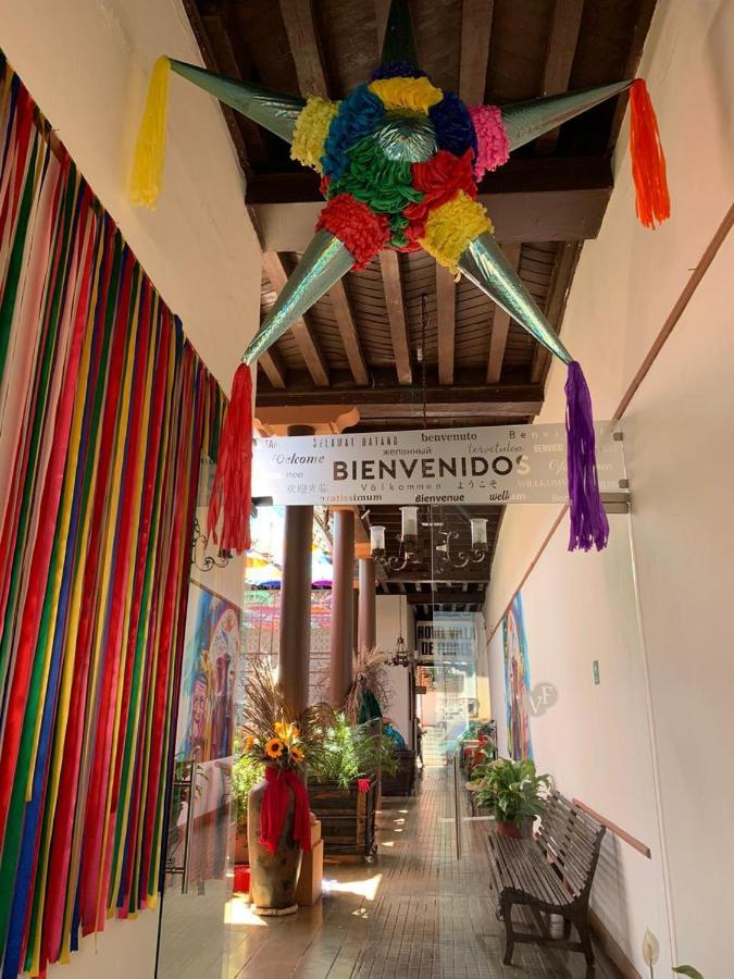 Hotel Villa De Flores Uruapan  エクステリア 写真